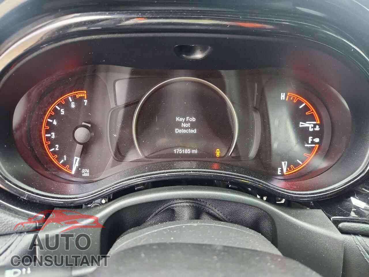 DODGE DURANGO 2021 - 1C4RDJDG9MC557745