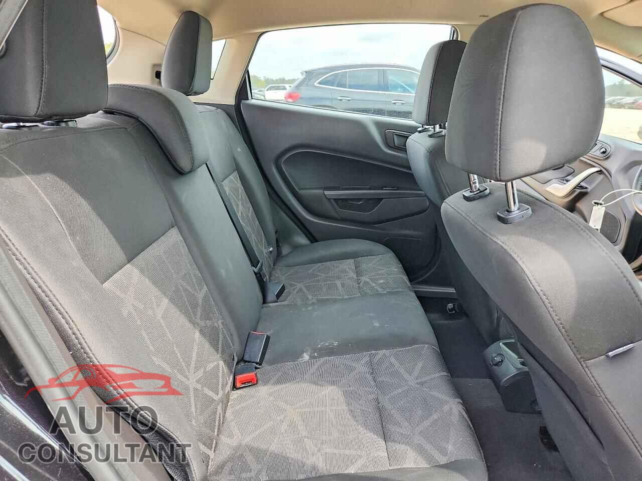 FORD FIESTA 2013 - 3FADP4EJ5DM123310