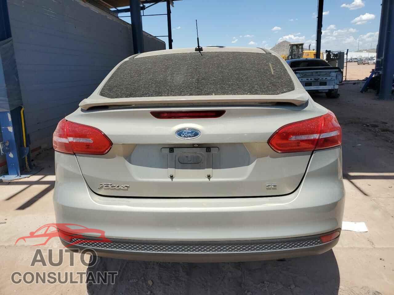 FORD FOCUS 2015 - 1FADP3F20FL336090