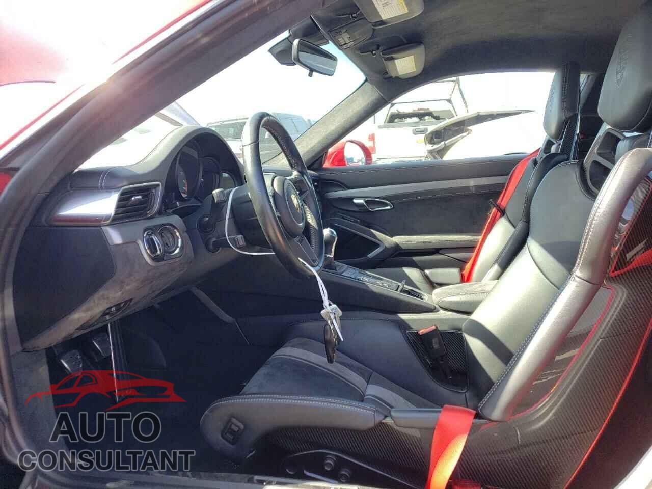 PORSCHE 911 2018 - WP0AC2A99JS175129