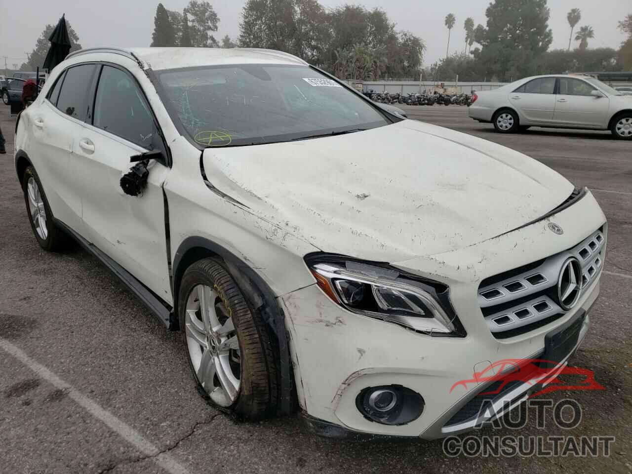 MERCEDES-BENZ GLA-CLASS 2018 - WDCTG4GB5JJ438428