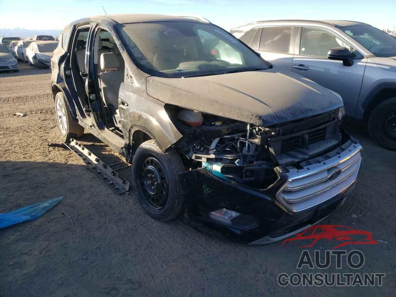 FORD ESCAPE 2017 - 1FMCU9J97HUD66279