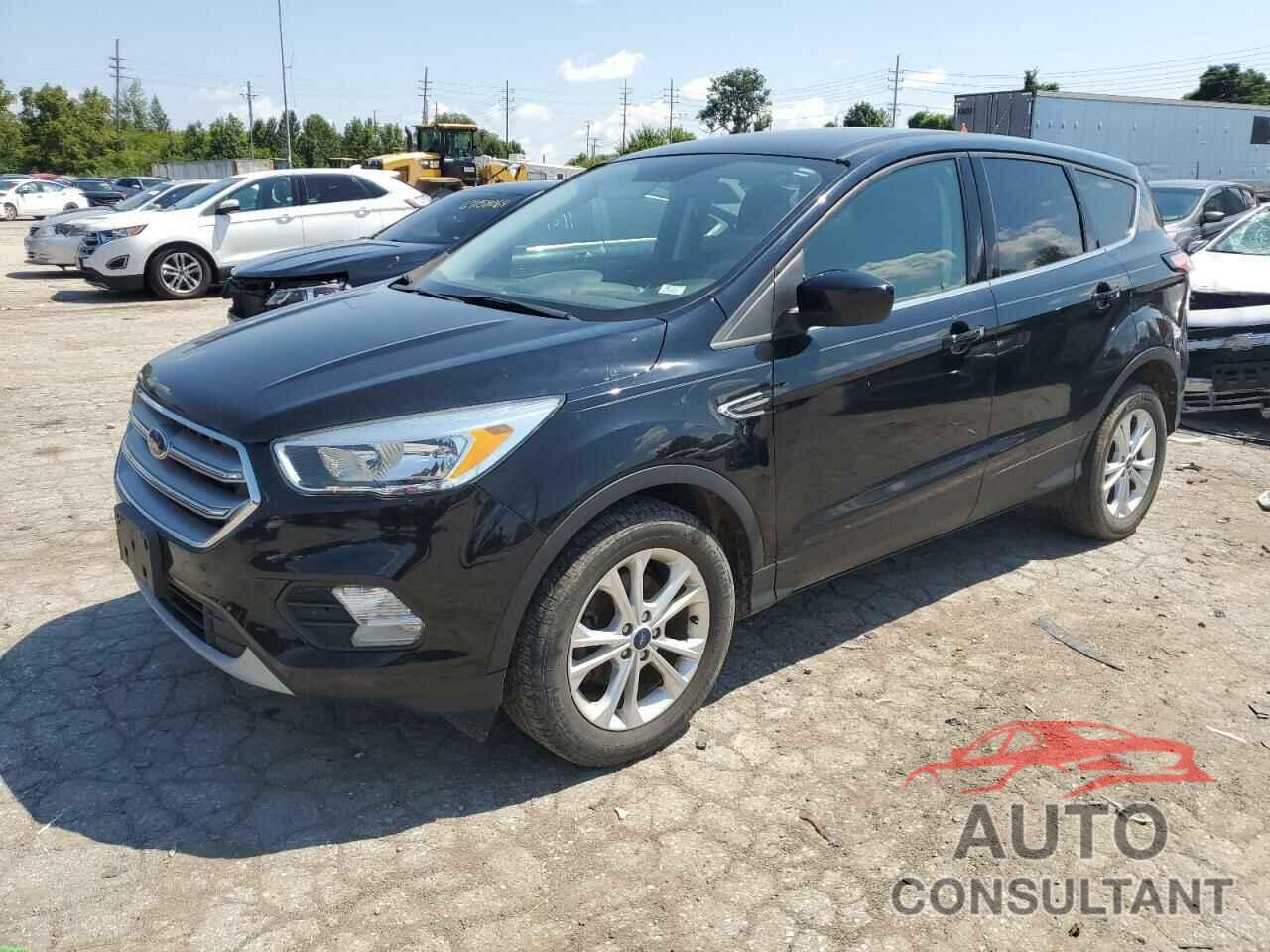 FORD ESCAPE 2017 - 1FMCU0GD5HUD28413