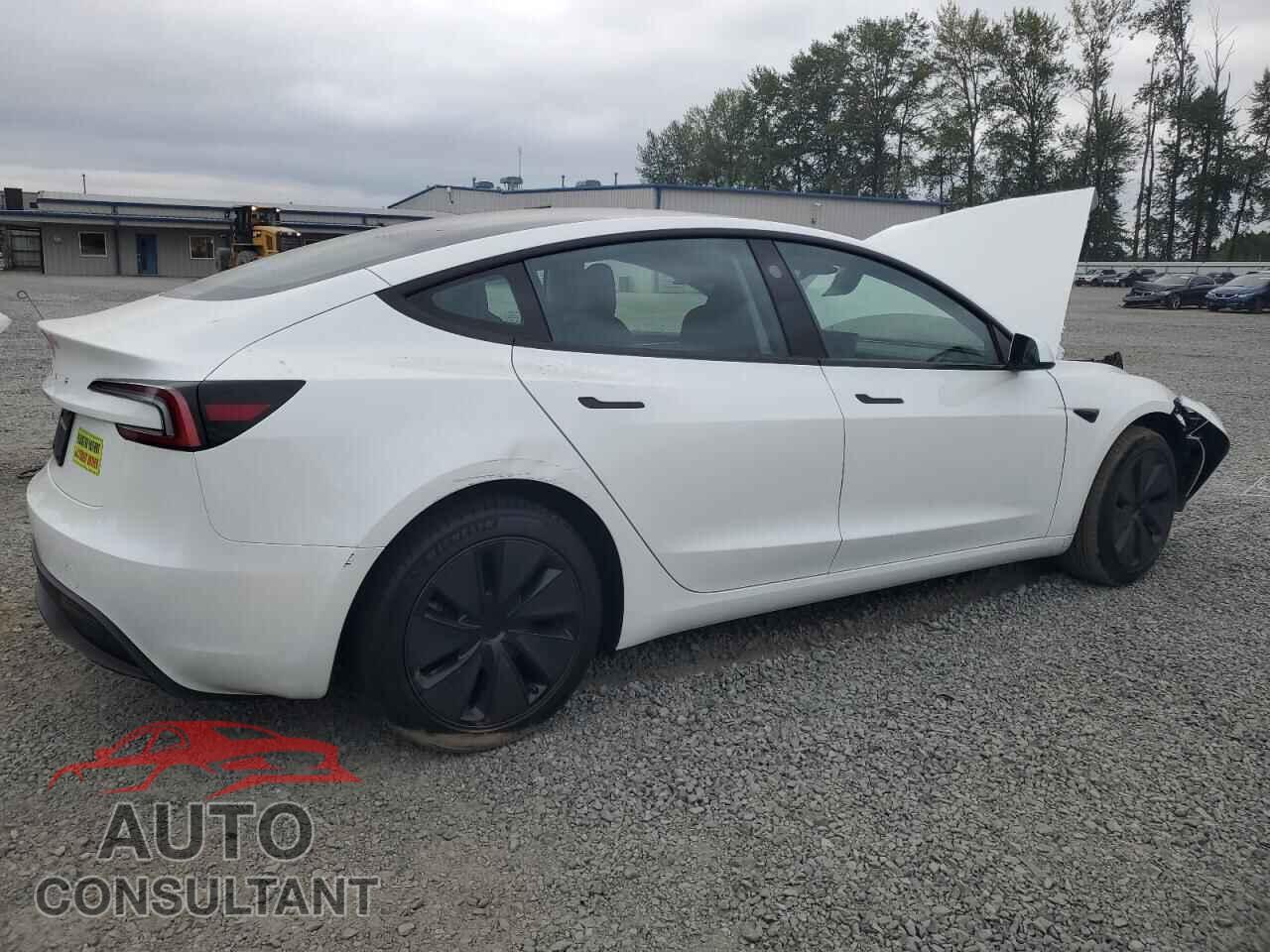 TESLA MODEL 3 2025 - 5YJ3E1EA7SF043163