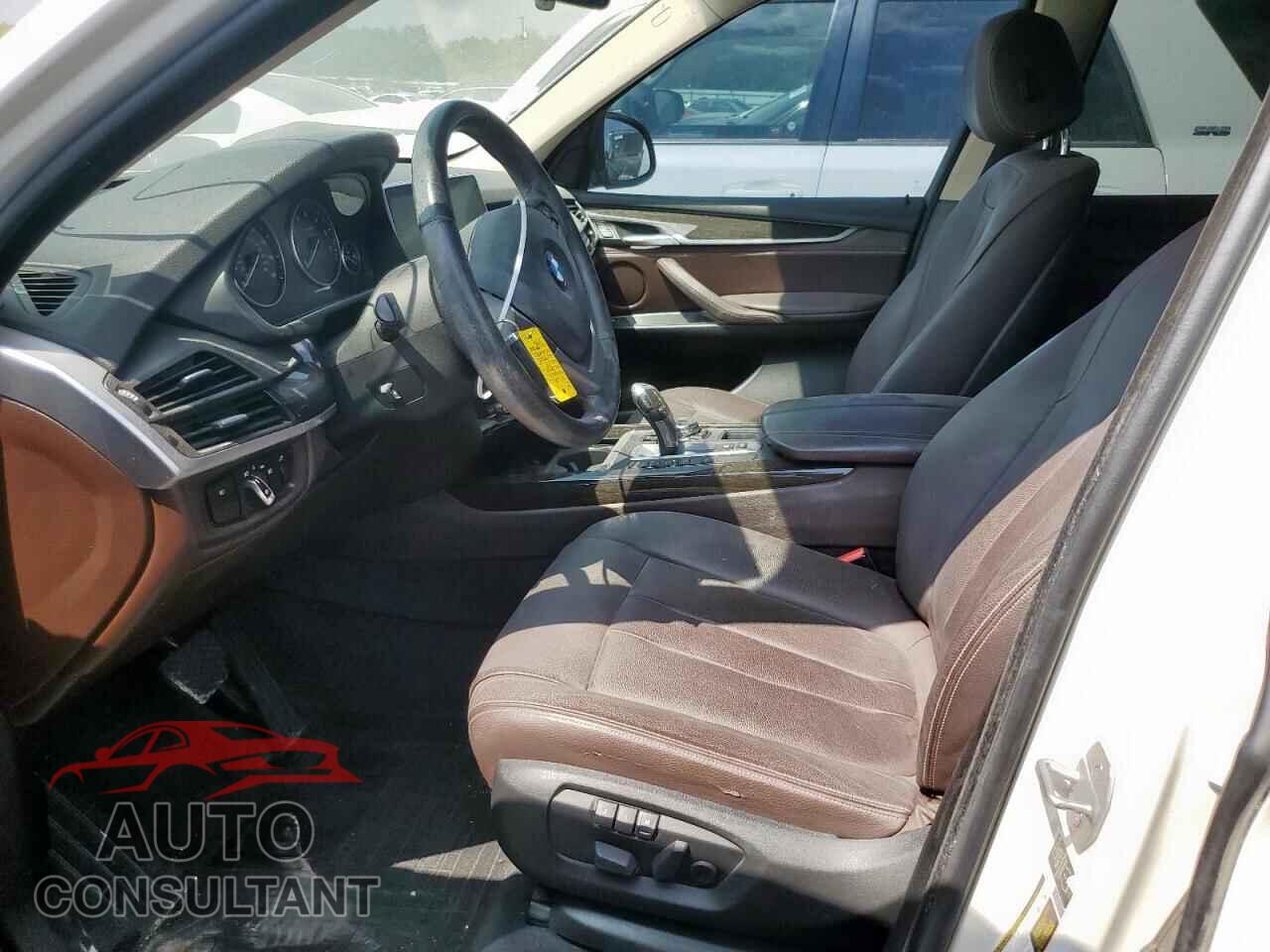 BMW X5 2014 - 5UXKR0C52E0C26880