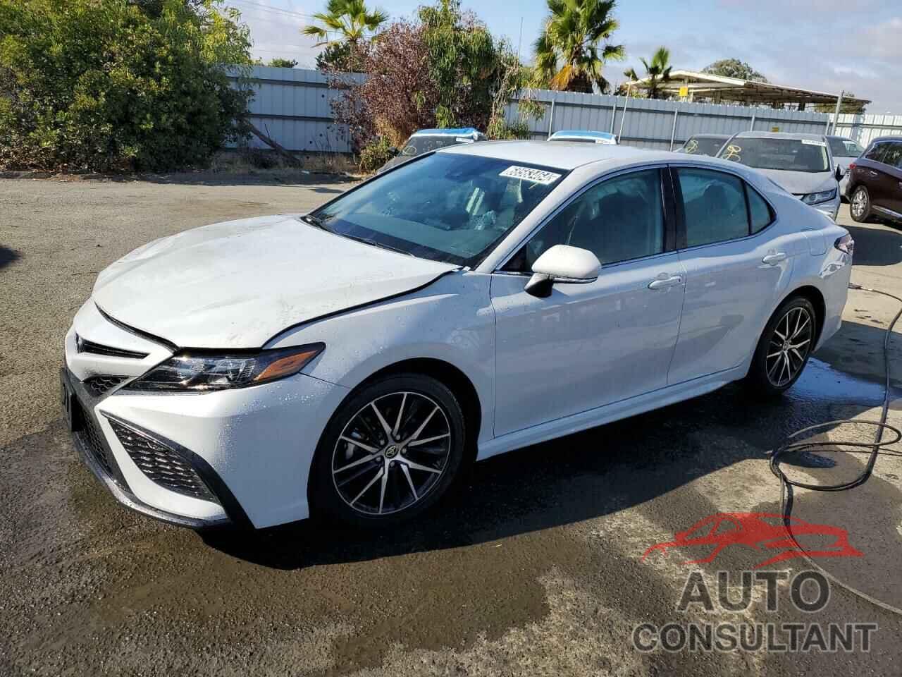 TOYOTA CAMRY 2024 - 4T1G11AK9RU225228