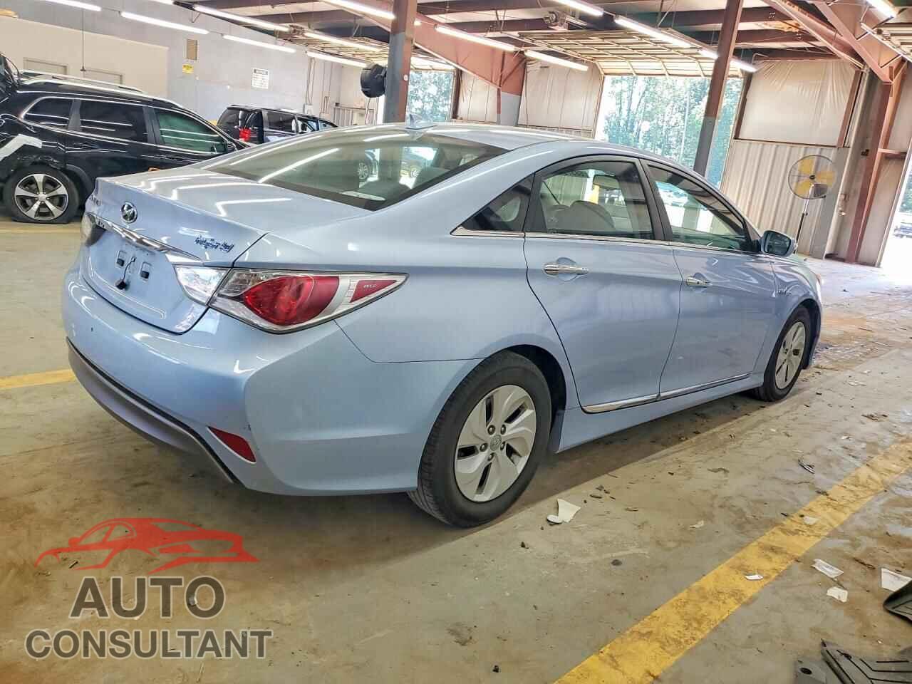 HYUNDAI SONATA 2013 - KMHEC4A40DA083849