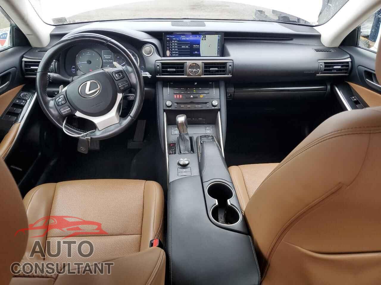 LEXUS IS 2017 - JTHCM1D25H5015108