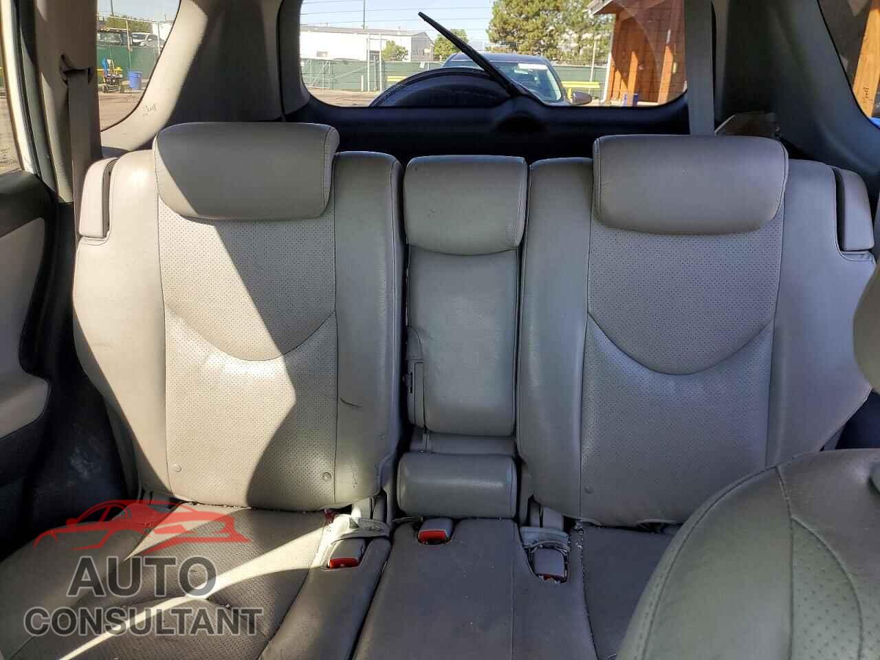 TOYOTA RAV4 2011 - 2T3DK4DV0BW045883