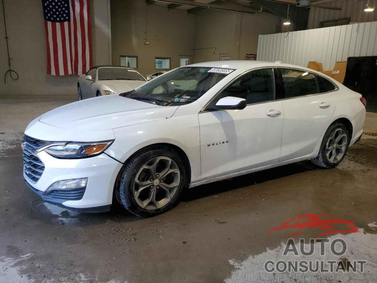 CHEVROLET MALIBU 2020 - 1G1ZD5STXLF104392