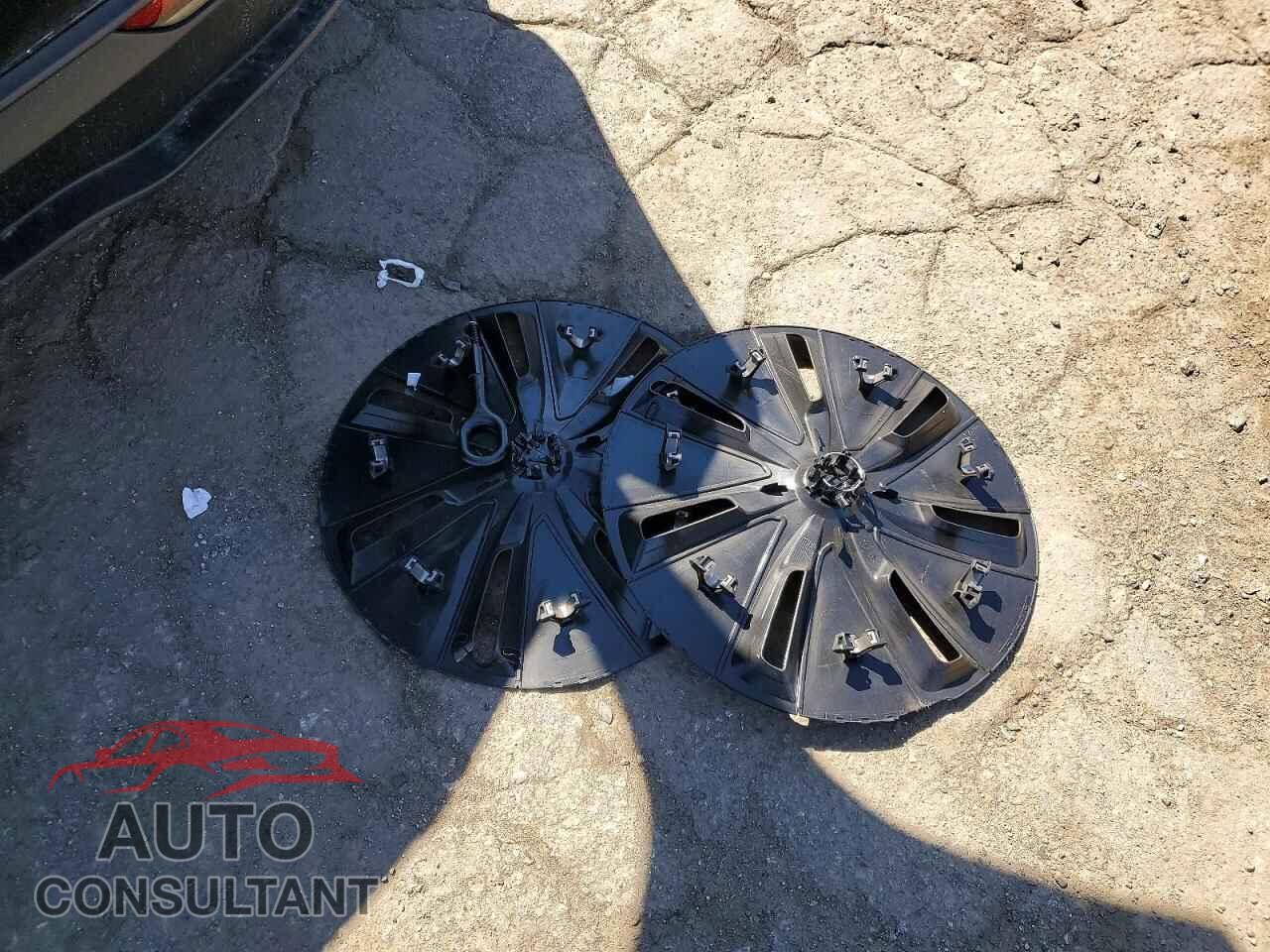 TESLA MODEL 3 2026 - 5YJ3E1EA5TF215322