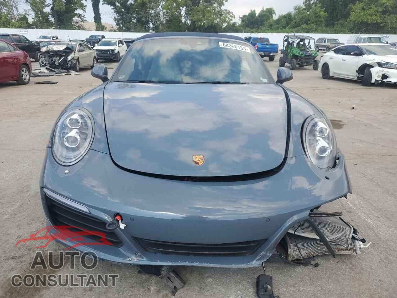 PORSCHE 911 2017 - WP0CA2A97HS142039