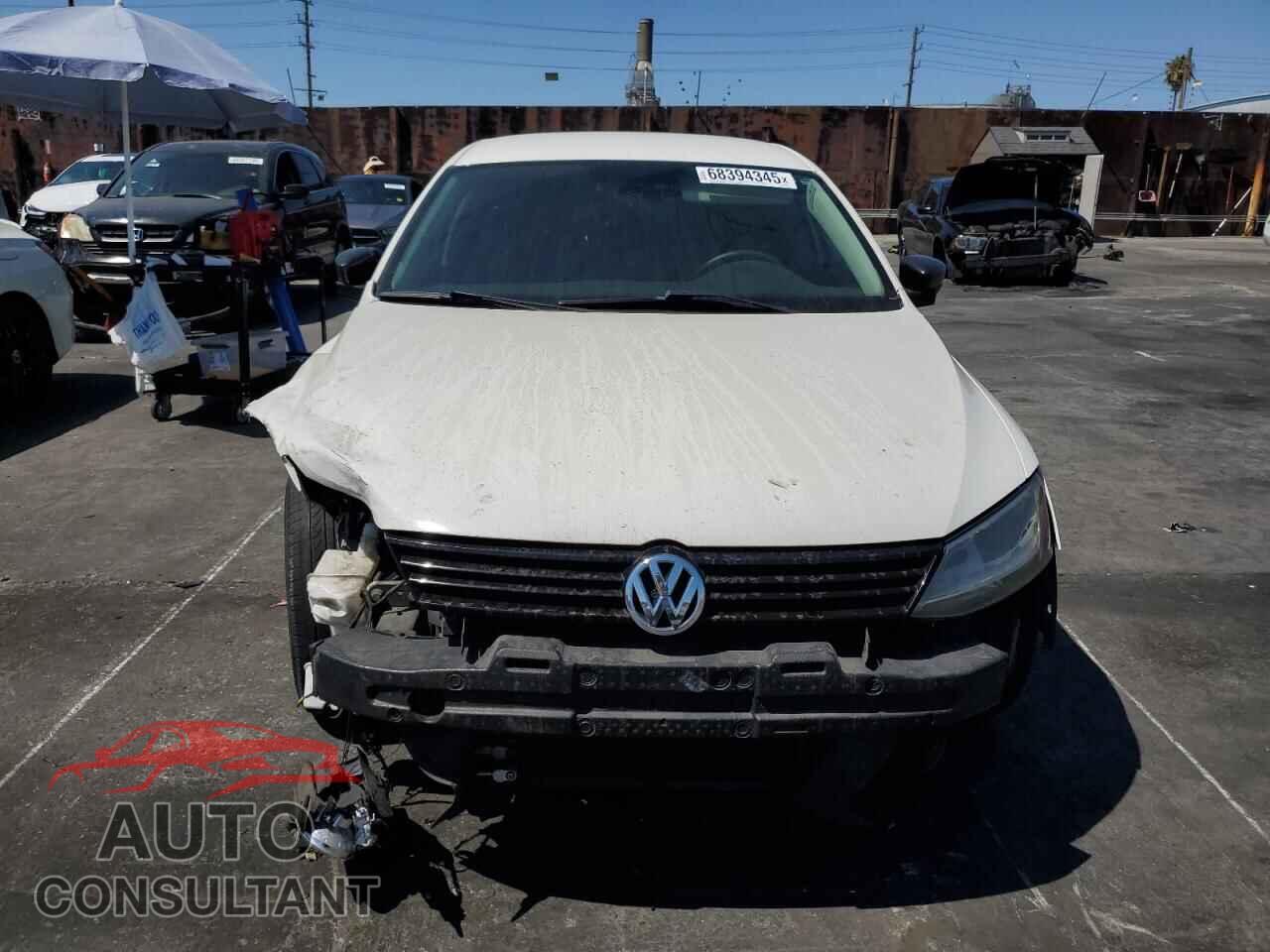 VOLKSWAGEN JETTA 2013 - 3VW2K7AJ4DM236363