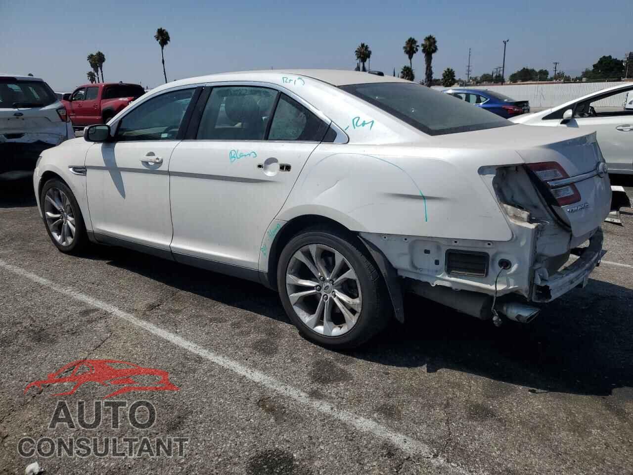 FORD TAURUS 2013 - 1FAHP2E82DG120958