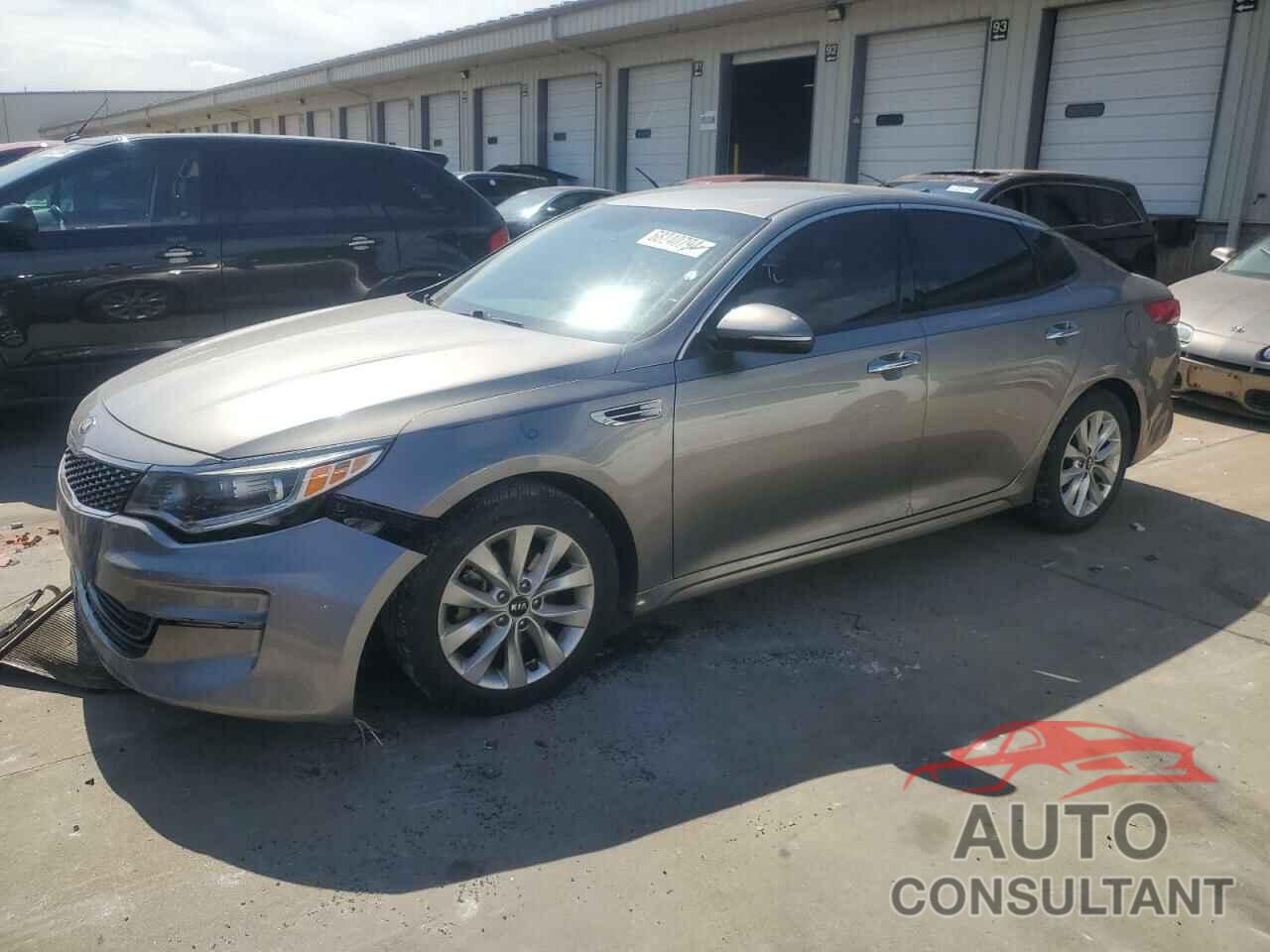 KIA OPTIMA 2018 - 5XXGU4L39JG215683