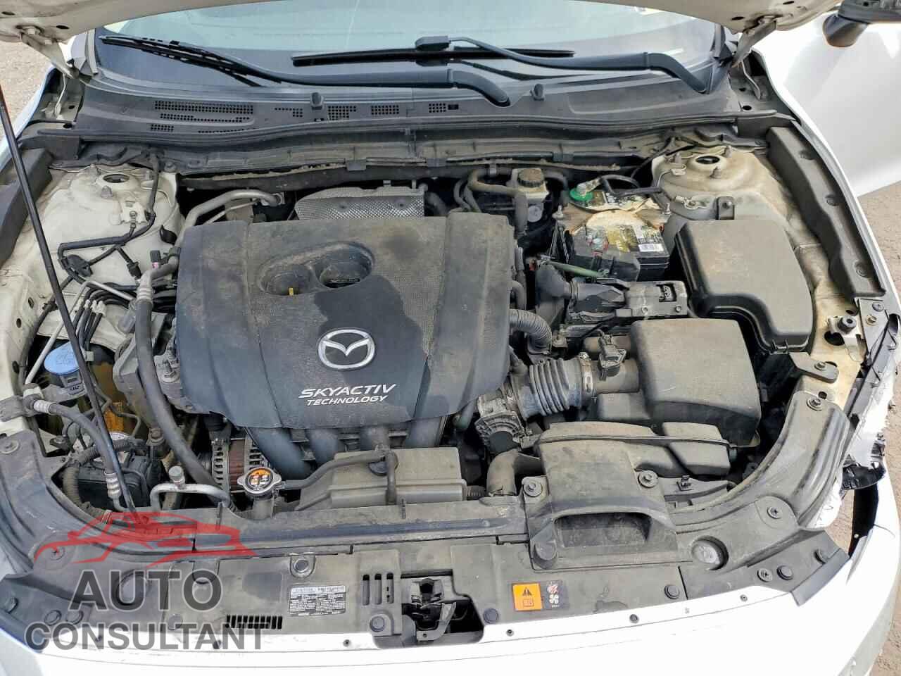 MAZDA 3 2018 - 3MZBN1U76JM231973