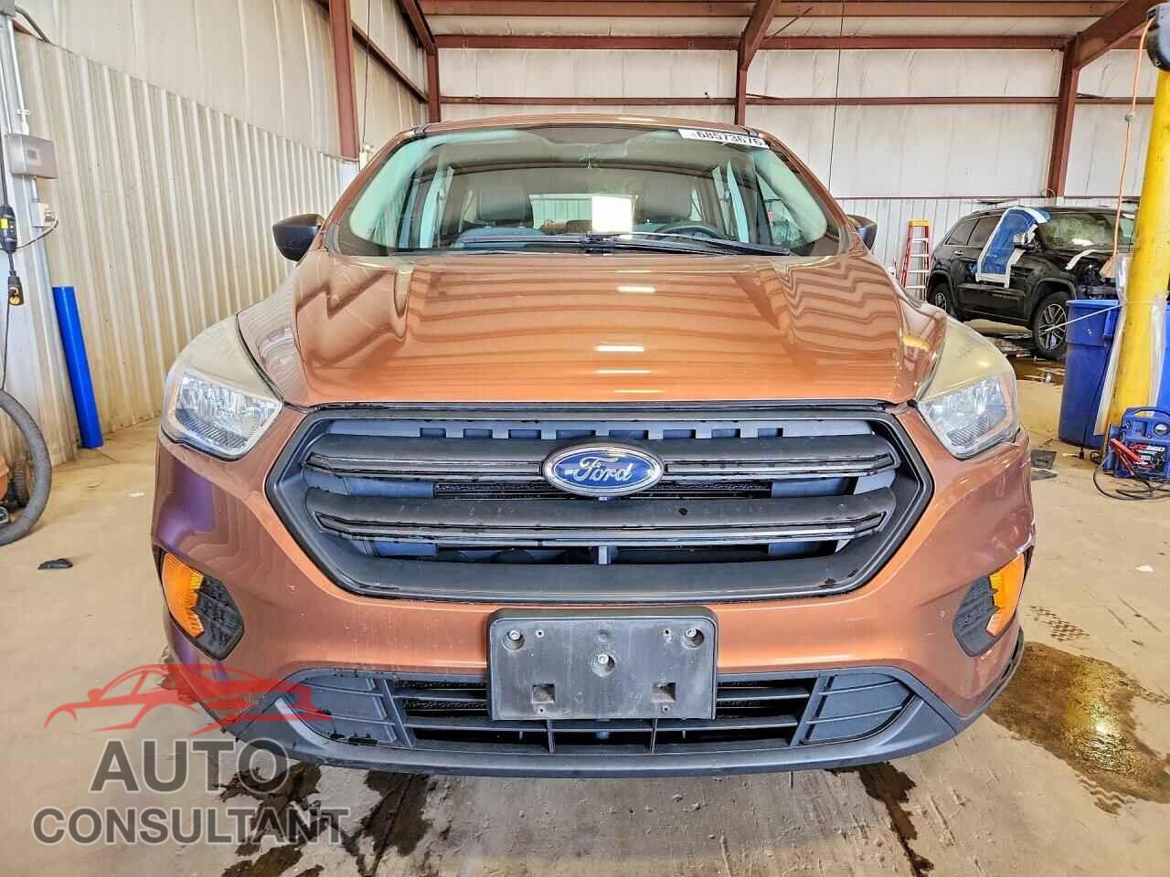 FORD ESCAPE 2017 - 1FMCU0F76HUC42247