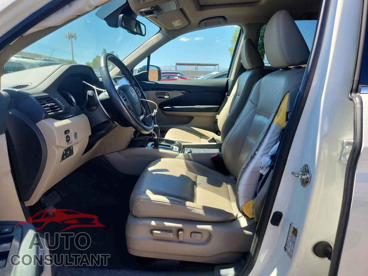 HONDA RIDGELINE 2017 - 5FPYK3F77HB019135