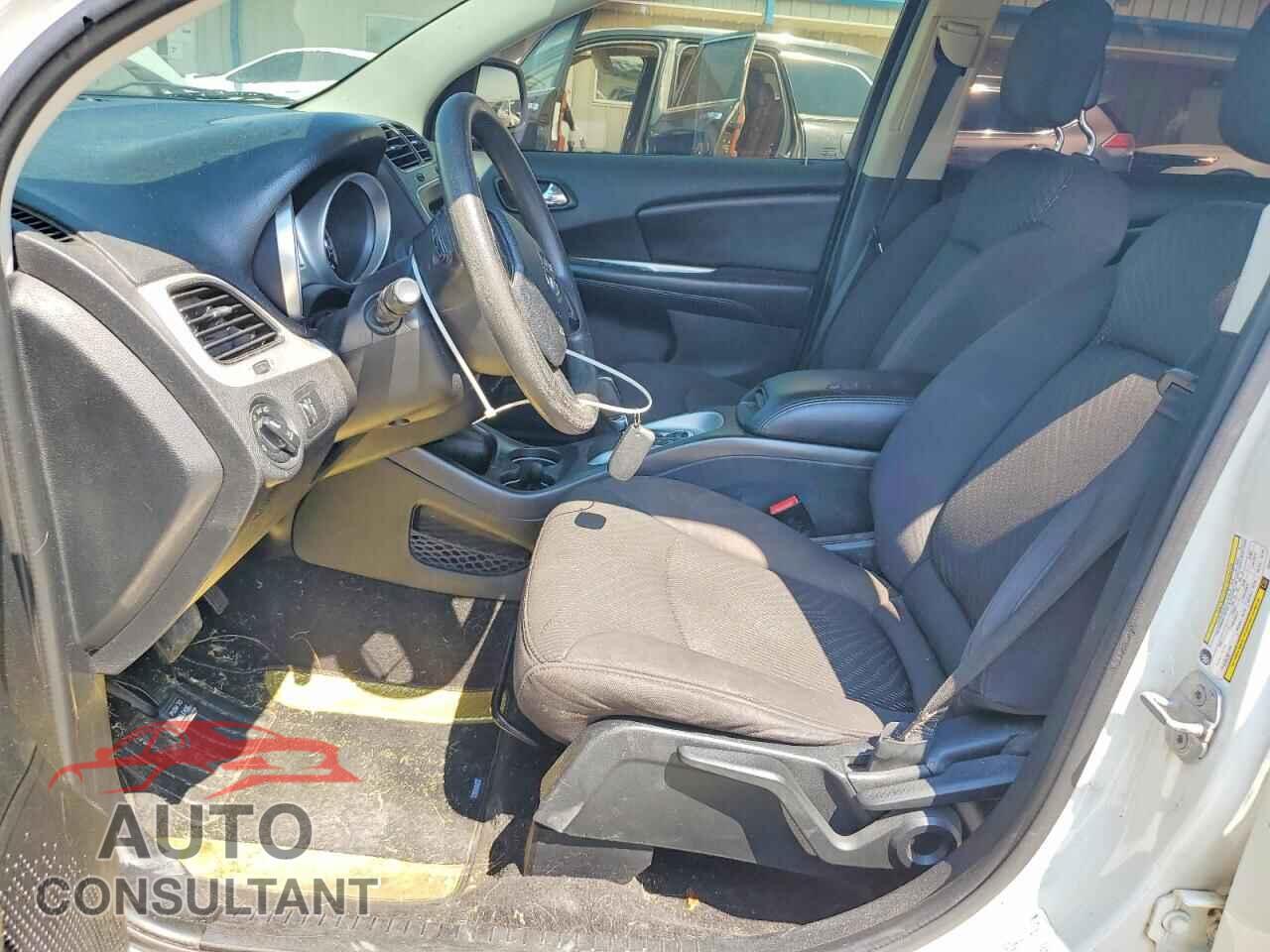 DODGE JOURNEY 2013 - 3C4PDCBBXDT597282