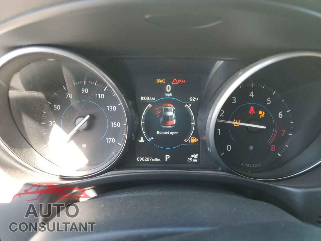 JAGUAR XE 2018 - SAJAR4FX3JCP34011