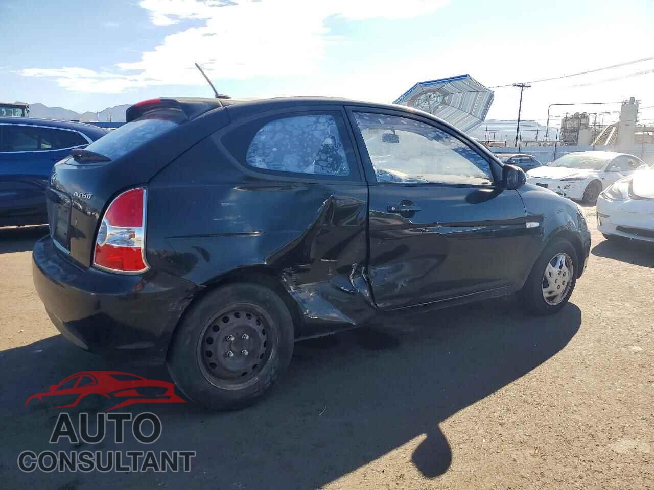 HYUNDAI ACCENT 2011 - KMHCM3AC6BU198456