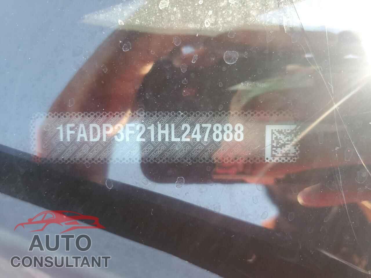 FORD FOCUS 2017 - 1FADP3F21HL247888