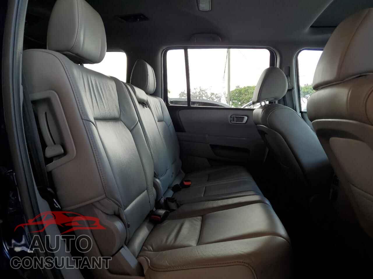 HONDA PILOT 2013 - 5FNYF3H51DB036791