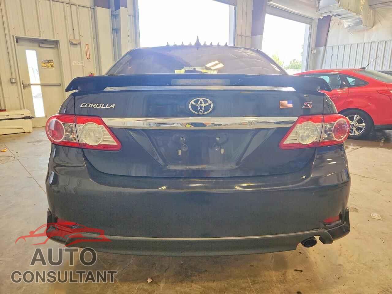 TOYOTA COROLLA 2013 - 2T1BU4EE1DC998566