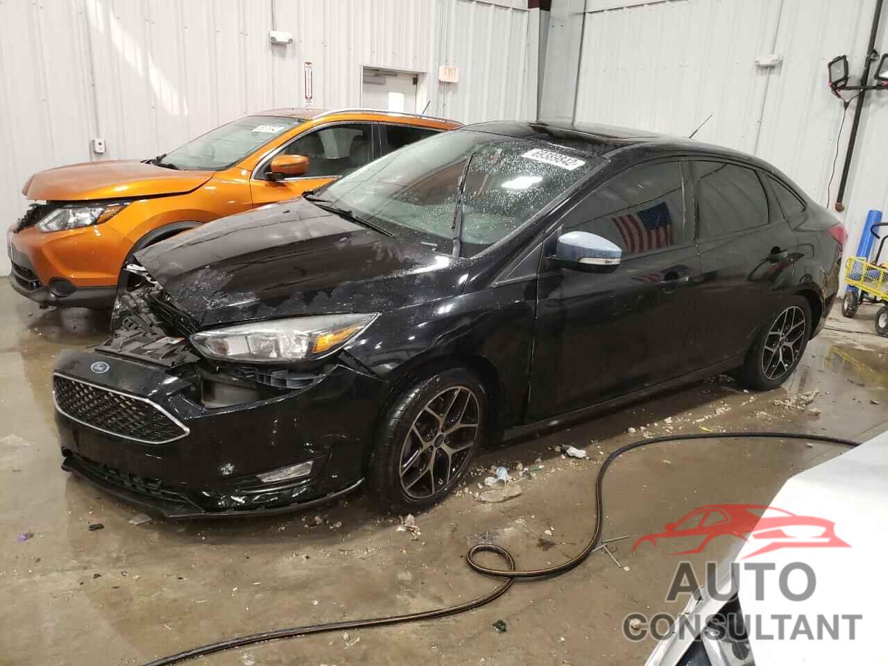 FORD FOCUS 2017 - 1FADP3H23HL285135