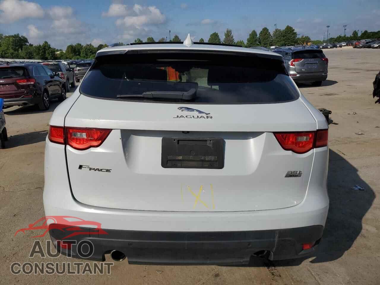 JAGUAR F-PACE 2018 - SADCN2EV6JA242256