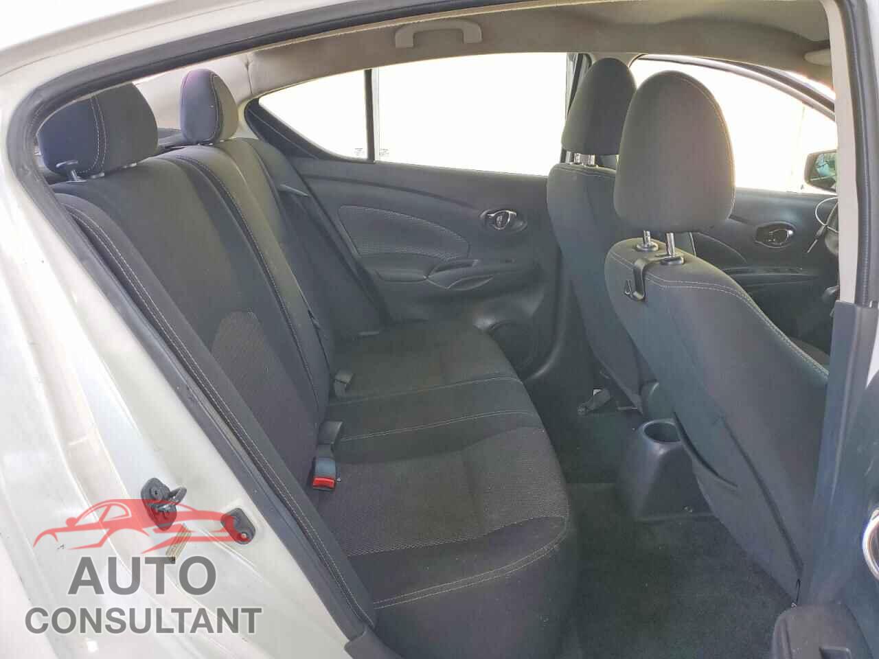 NISSAN VERSA 2017 - 3N1CN7AP3HL874640