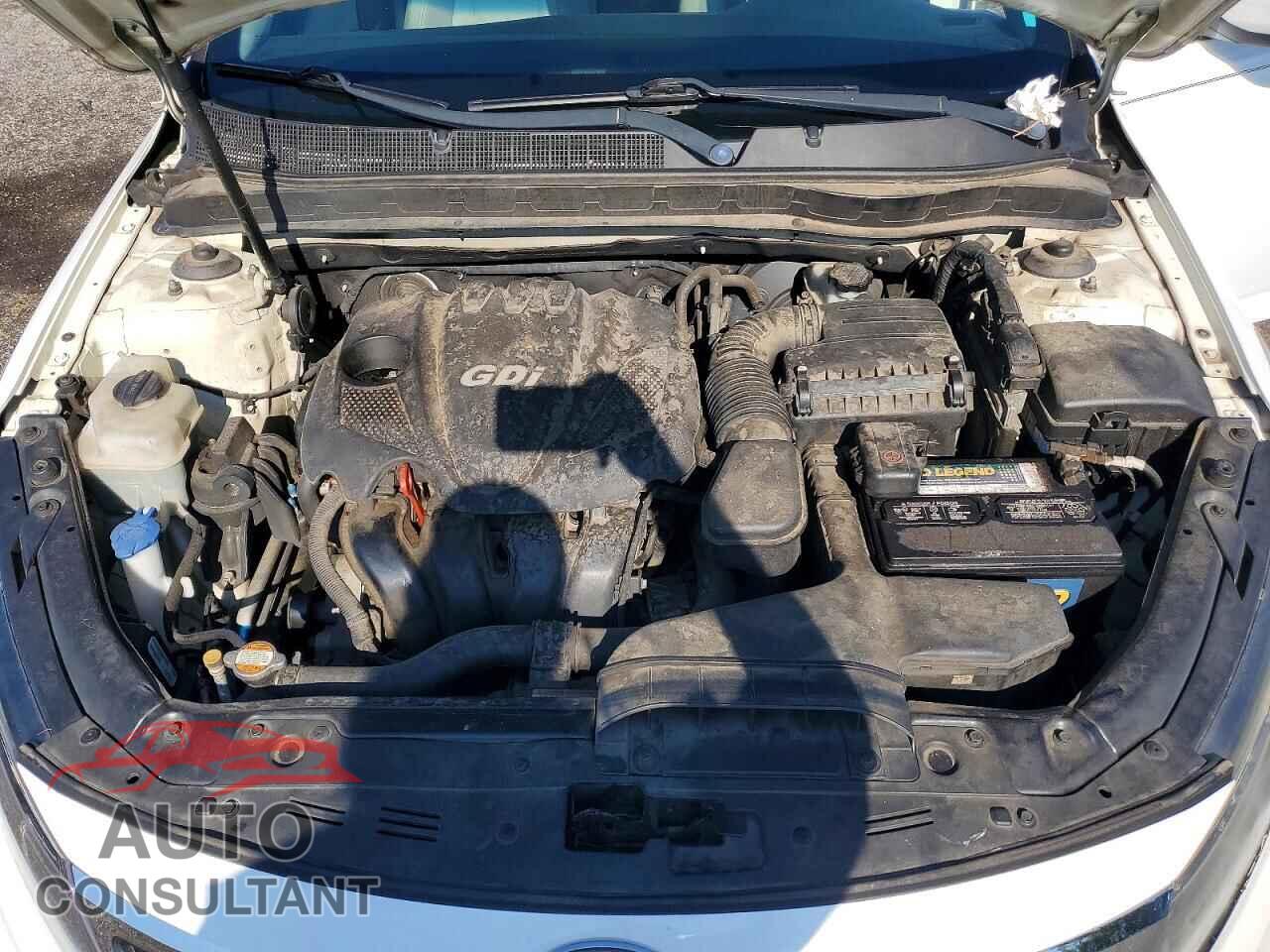 KIA OPTIMA 2011 - KNAGM4A78B5160152