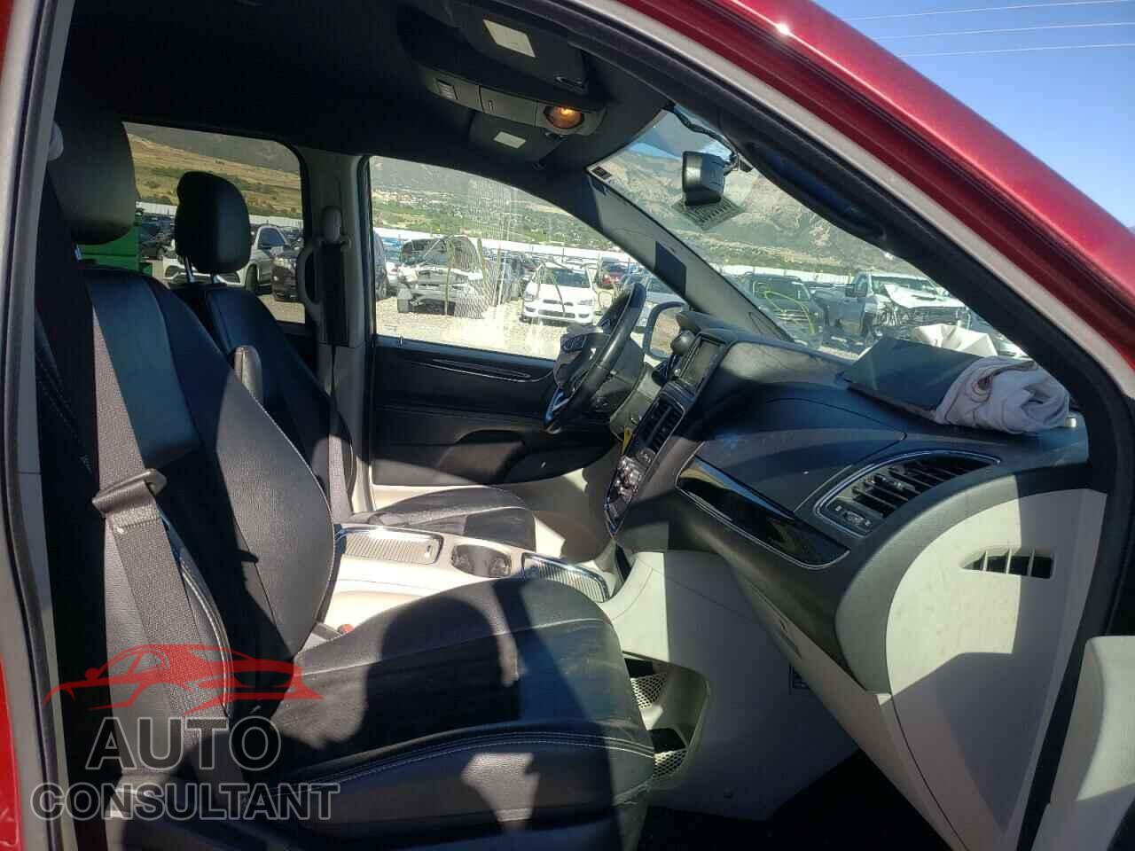 DODGE CARAVAN 2018 - 2C4RDGCG2JR179243