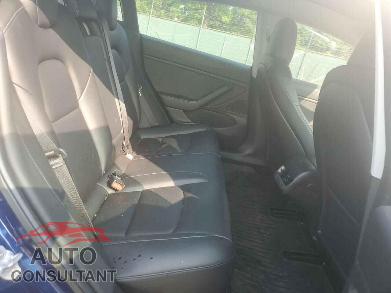 TESLA MODEL 3 2019 - 5YJ3E1EB2KF364973