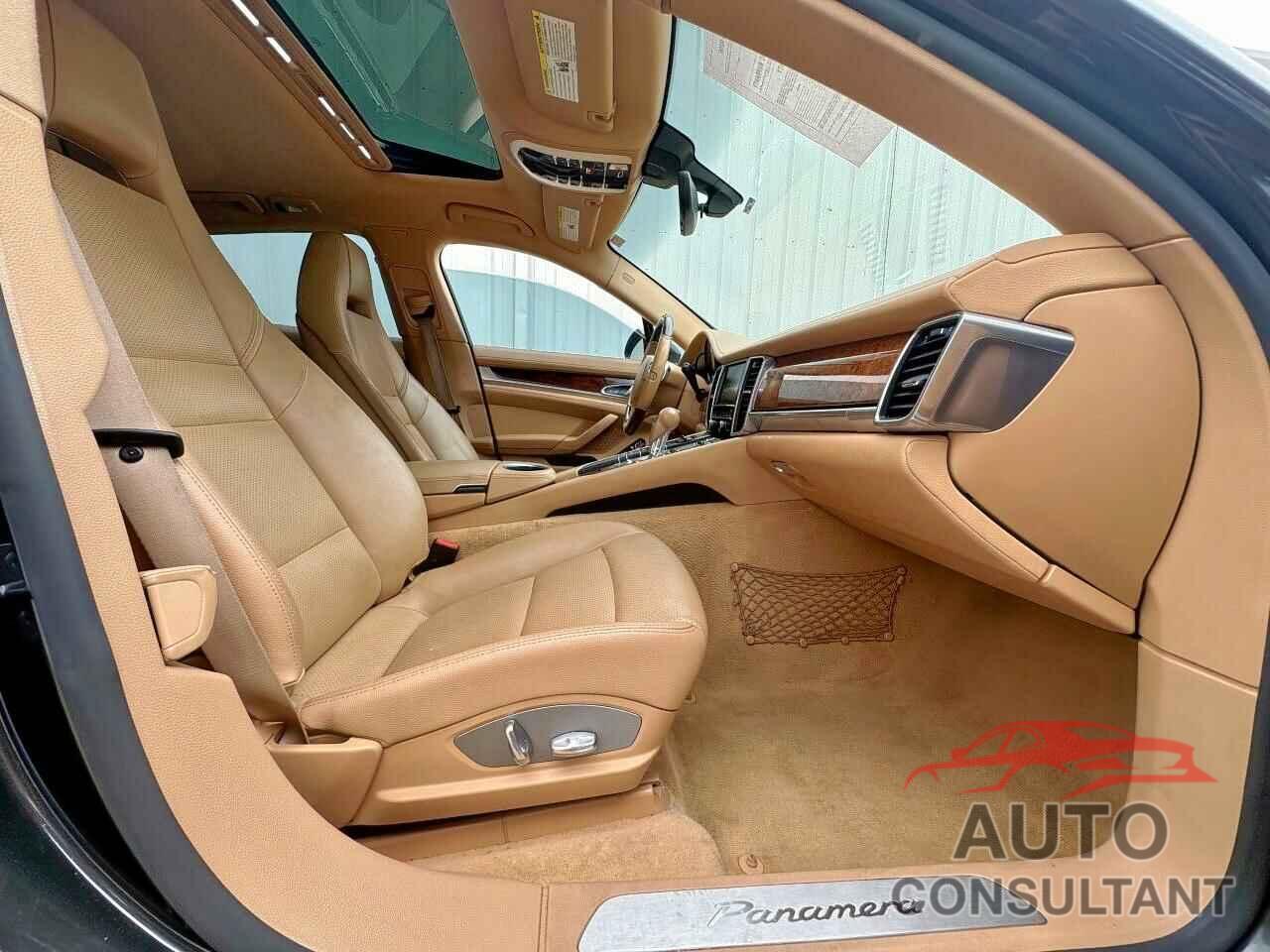 PORSCHE PANAMERA 2015 - WP0AA2A79FL001552