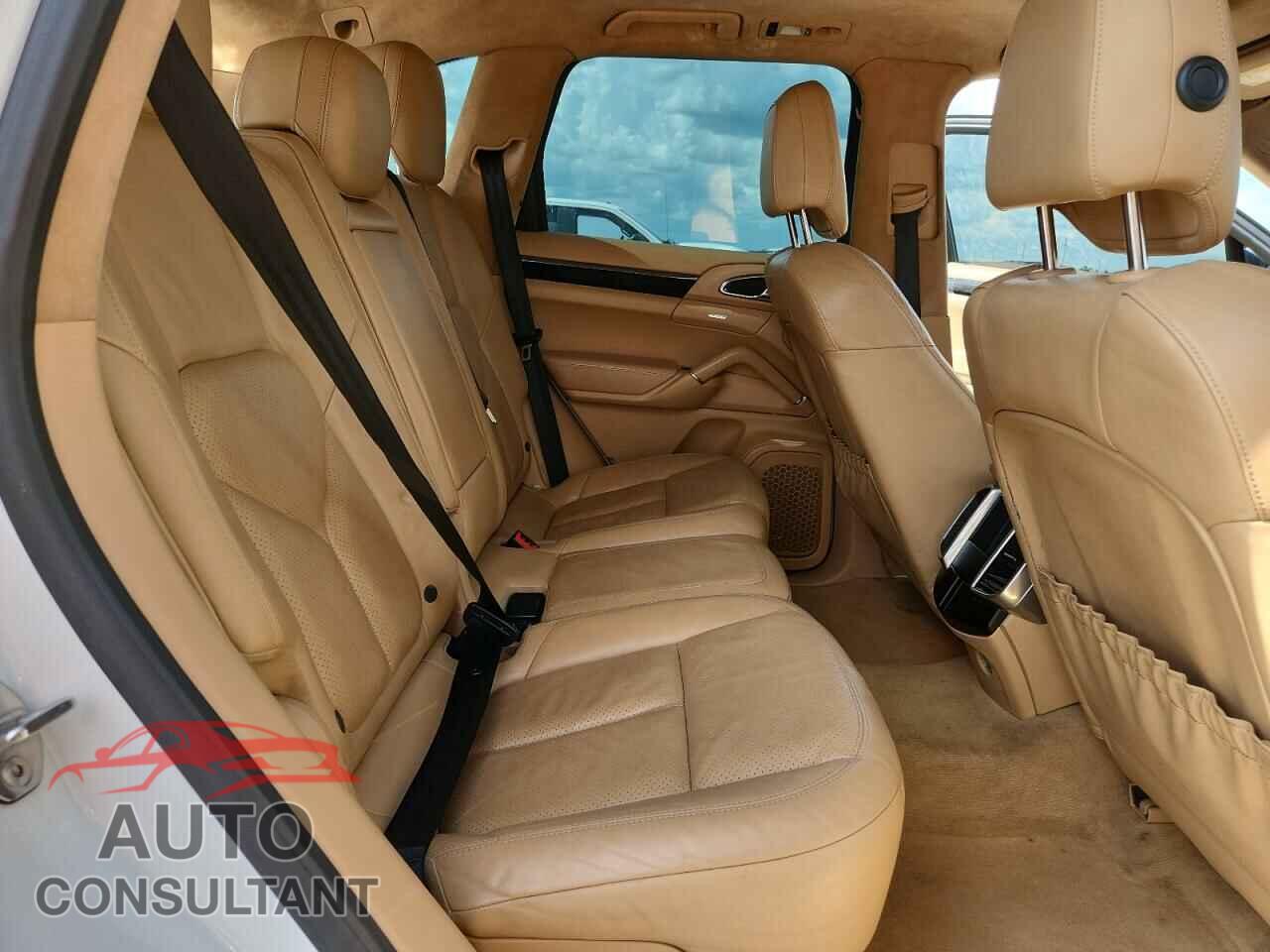PORSCHE CAYENNE 2013 - WP1AD2A25DLA75526