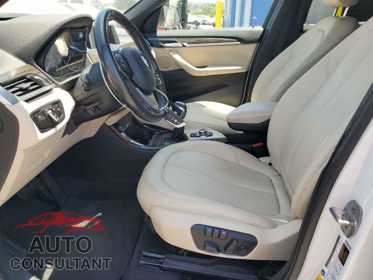 BMW X1 2016 - WBXHT3C32GP882343