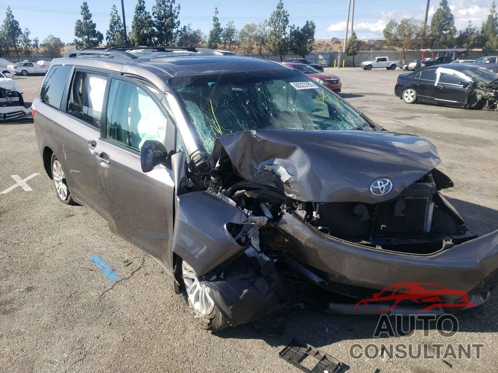 TOYOTA SIENNA 2017 - 5TDYZ3DC7HS899656