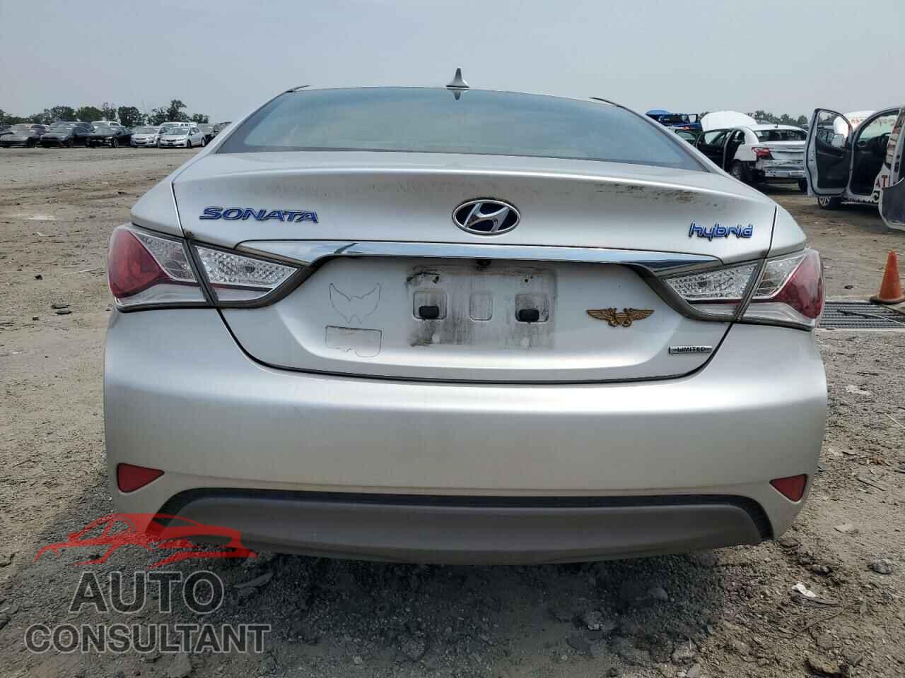 HYUNDAI SONATA 2013 - KMHEC4A4XDA075144