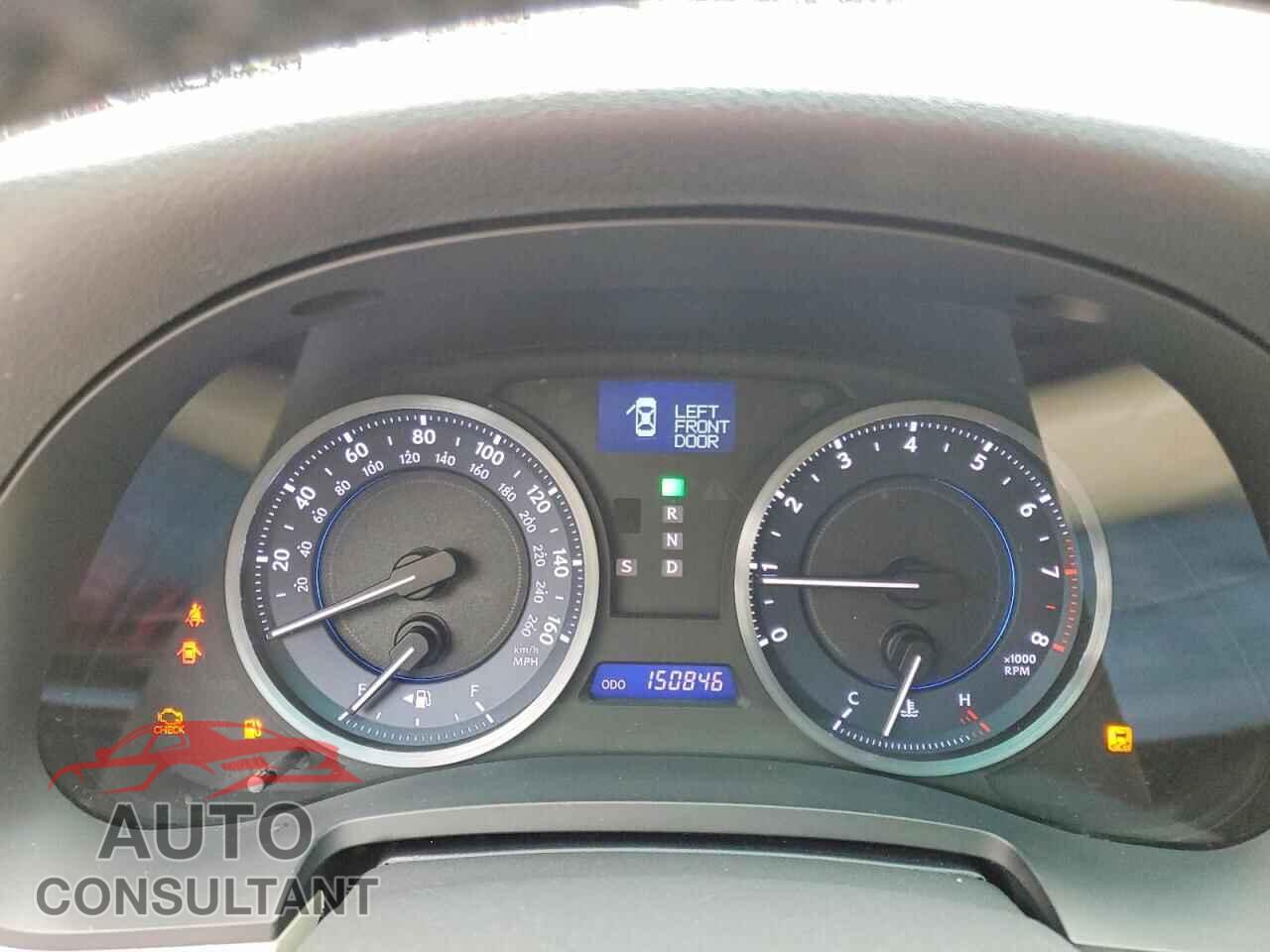 LEXUS IS 2011 - JTHCF5C21B5050545