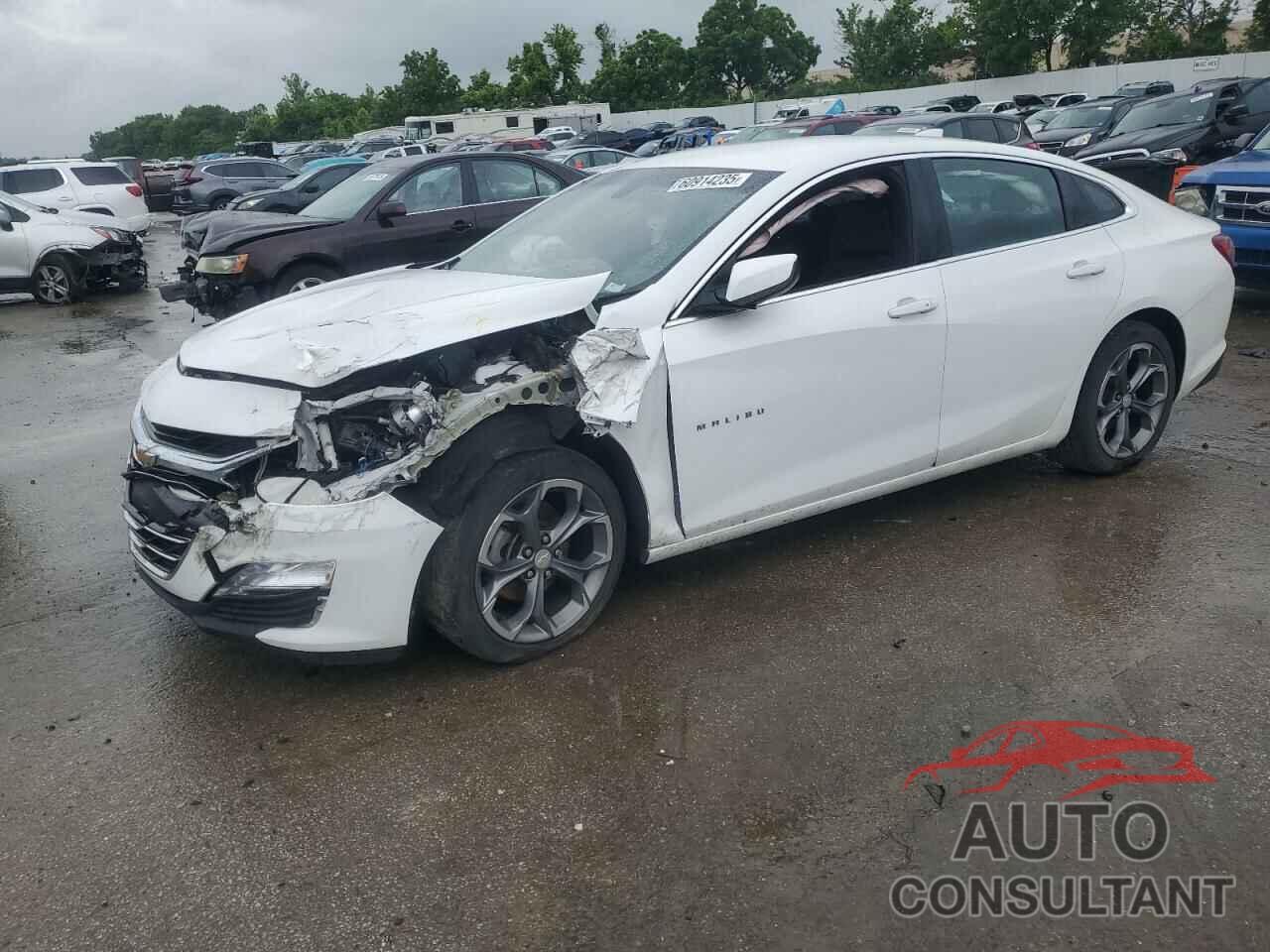 CHEVROLET MALIBU 2020 - 1G1ZD5ST3LF105139