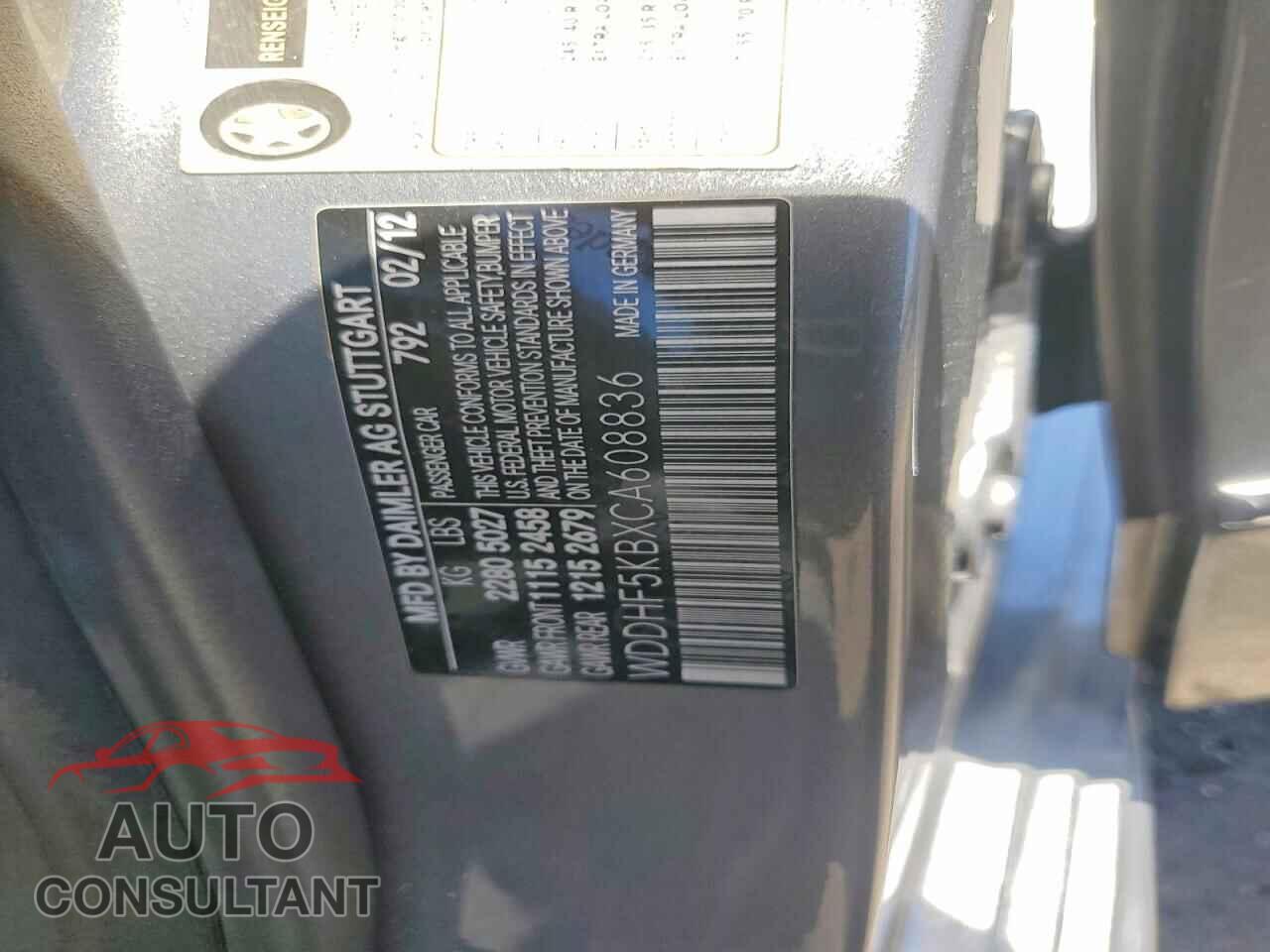 MERCEDES-BENZ E-CLASS 2012 - WDDHF5KBXCA608836