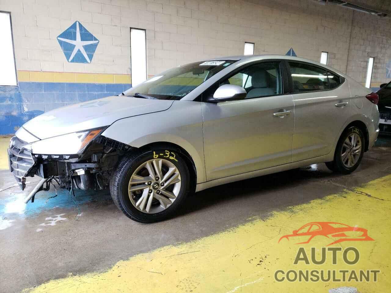 HYUNDAI ELANTRA 2019 - 5NPD84LF3KH419130