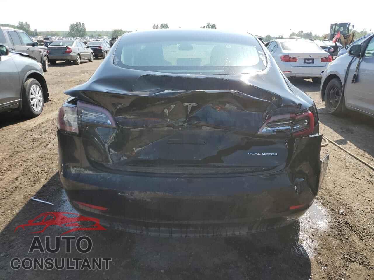 TESLA MODEL 3 2020 - 5YJ3E1EB0LF670457