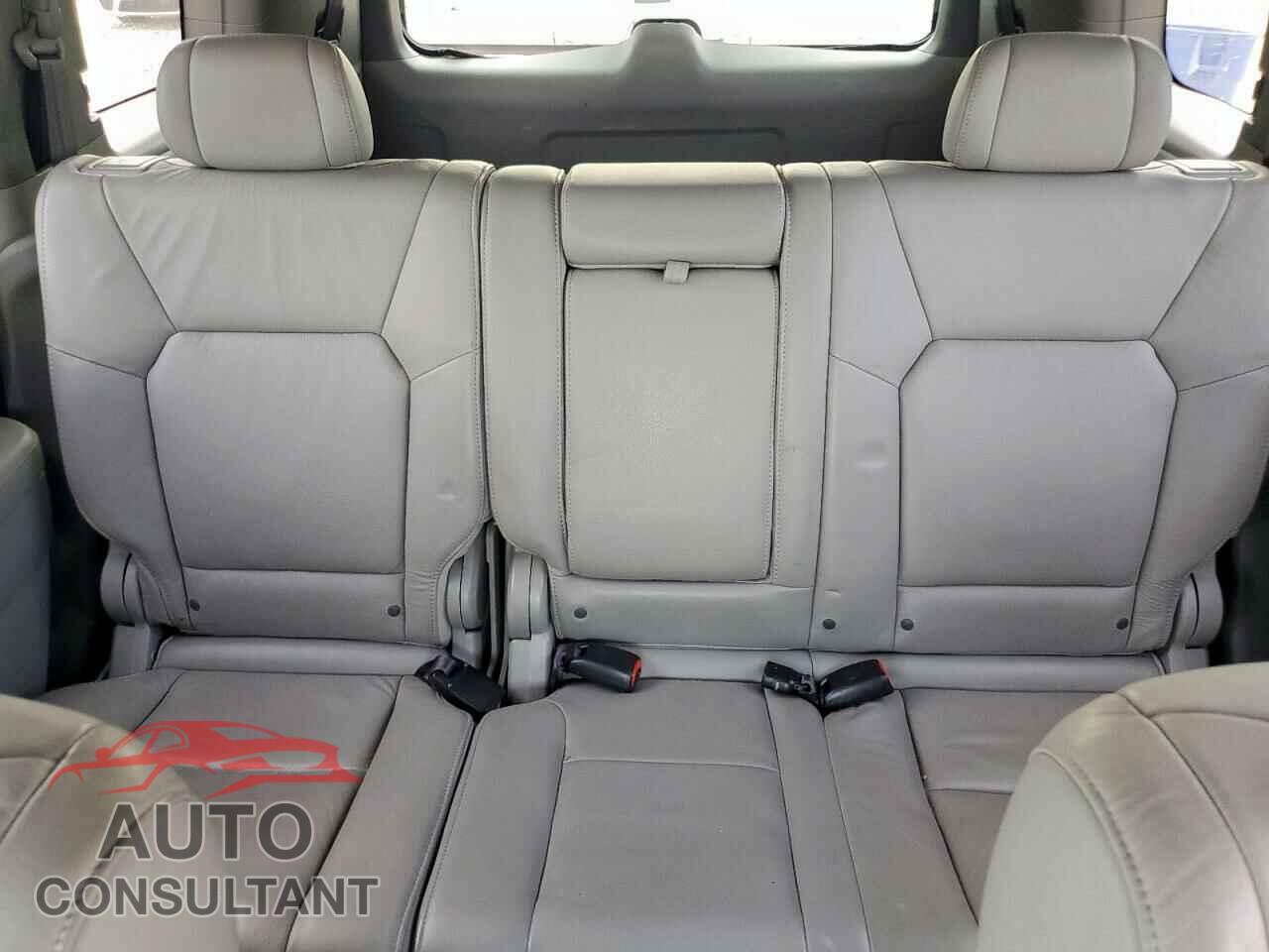 HONDA PILOT 2010 - 5FNYF3H58AB011222