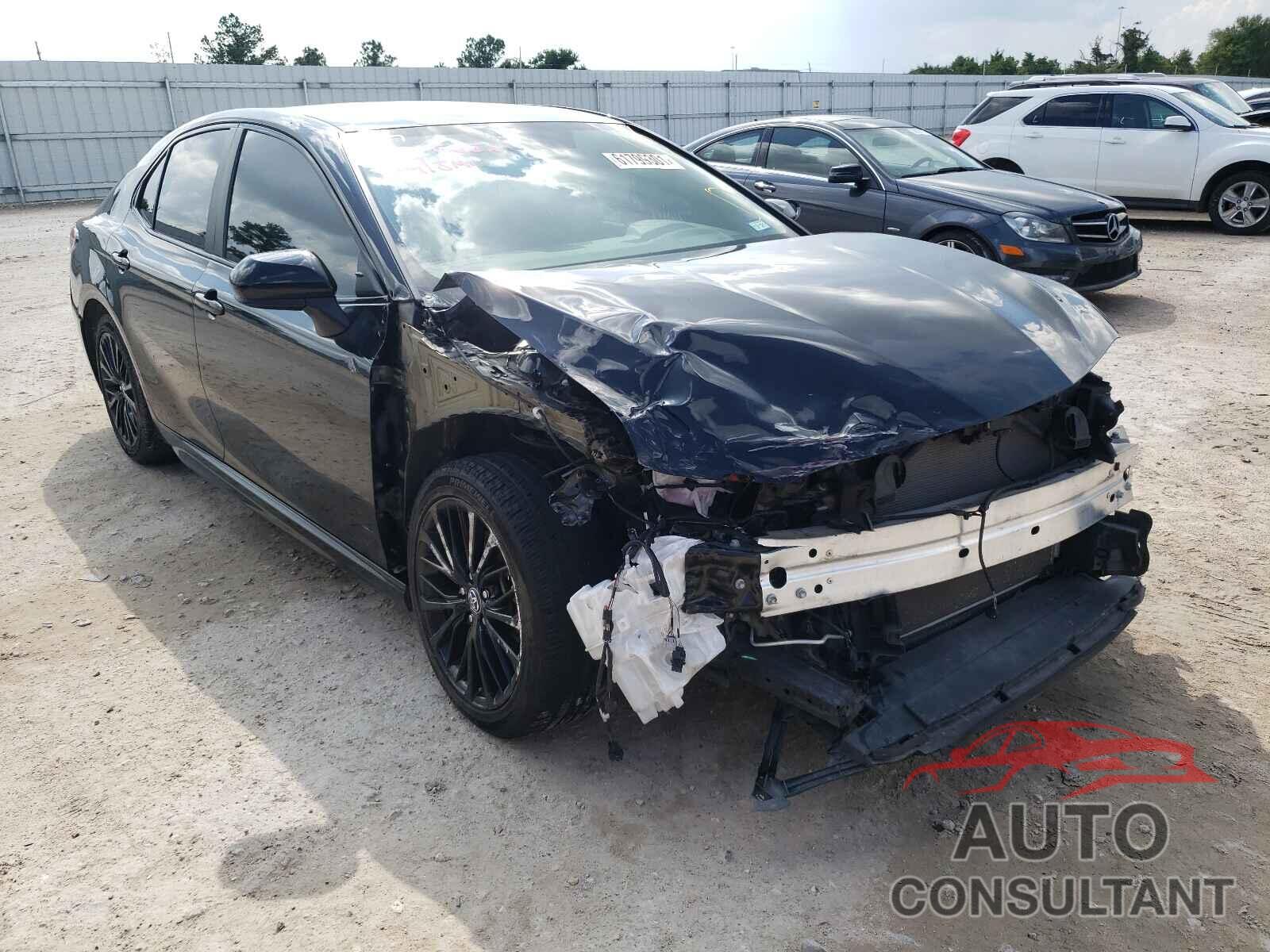 TOYOTA CAMRY 2020 - 4T1G11AK2LU329437
