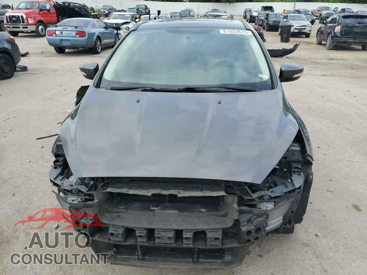 FORD FOCUS 2017 - 1FADP3M27HL342555