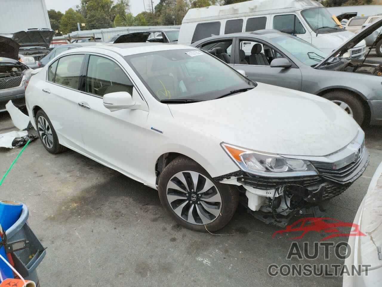 HONDA ACCORD 2017 - JHMCR6F50HC012067
