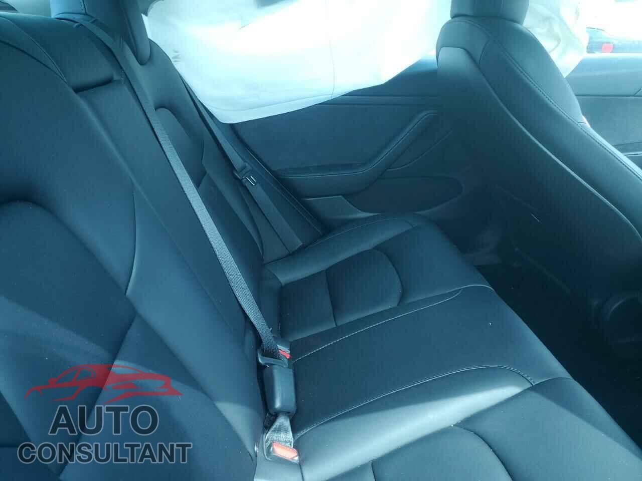 TESLA MODEL 3 2021 - 5YJ3E1EB4MF085415
