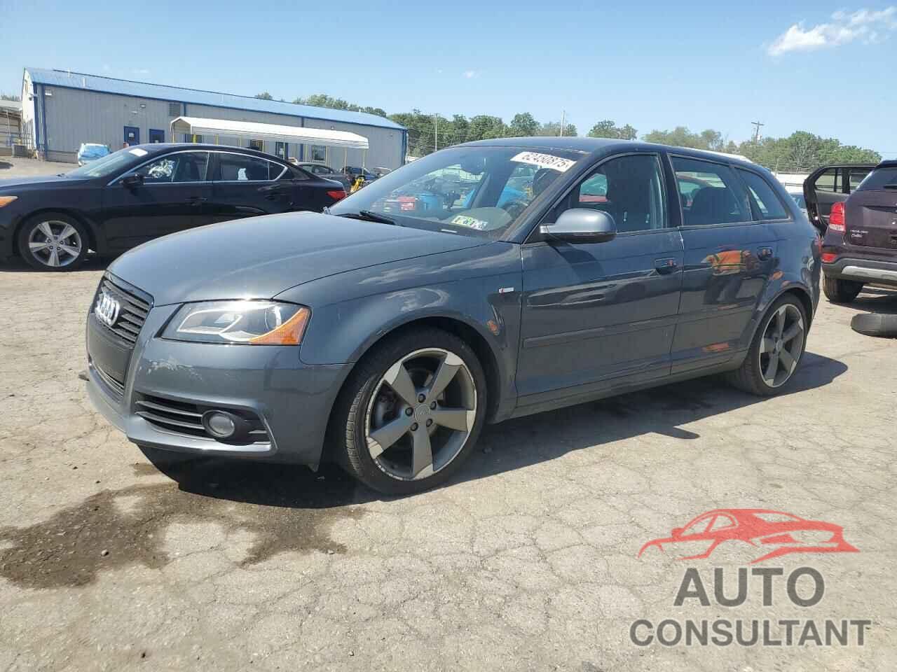 AUDI A3 2013 - WAUPEAFM9DA000642
